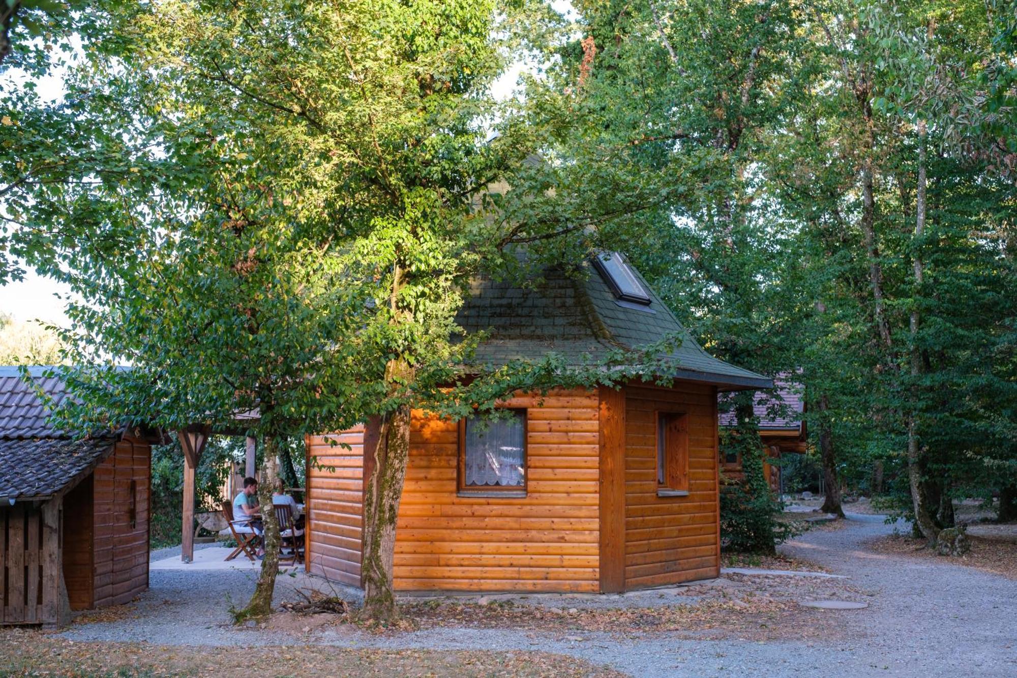 Camping Alsace Les Castors Hotel Burnhaupt-le-Haut Exterior photo